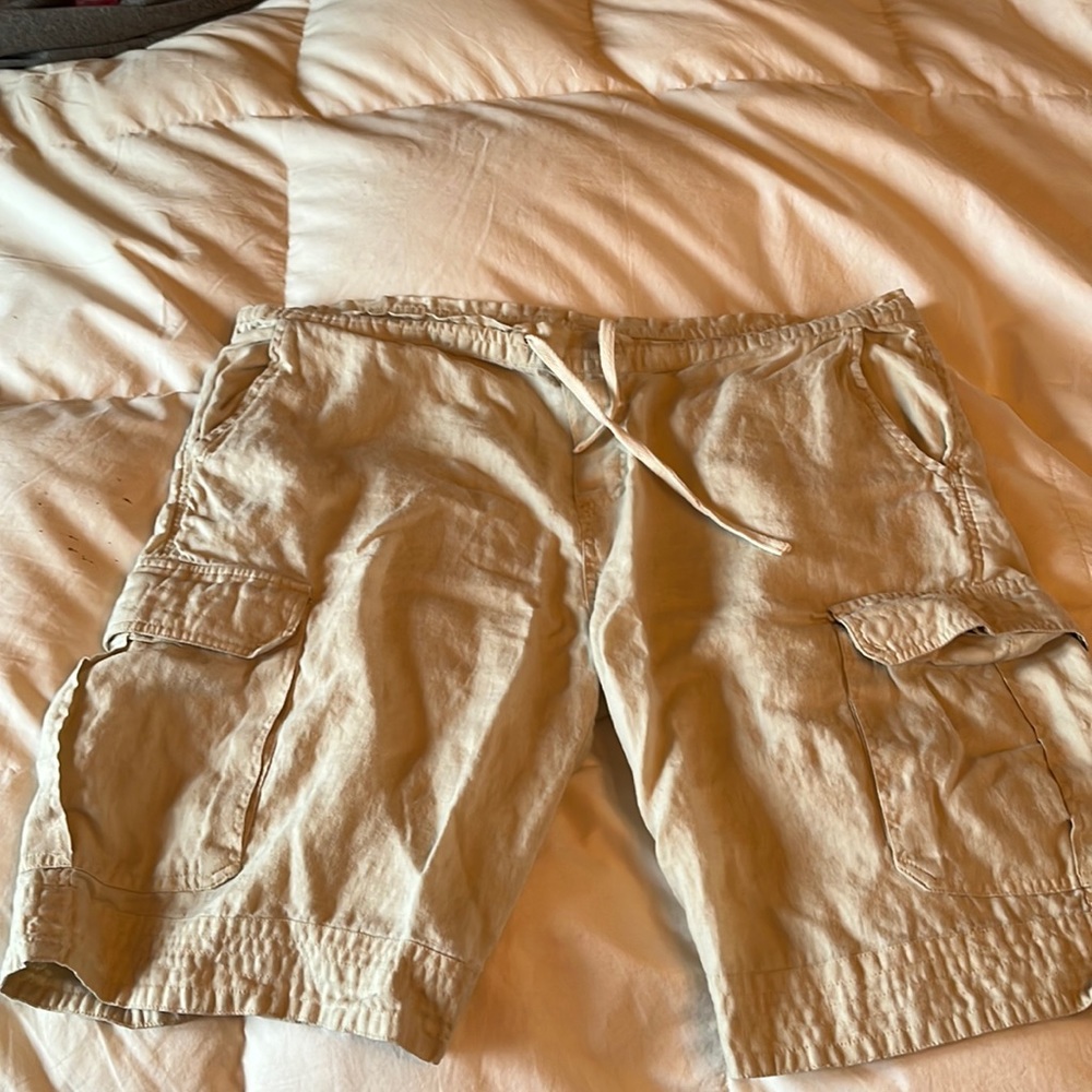 Men’s linen cargo shorts